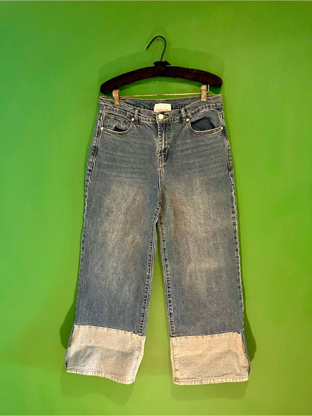 Habitual Two-Tone Wide Leg Cropped Jeans Size 10/30
